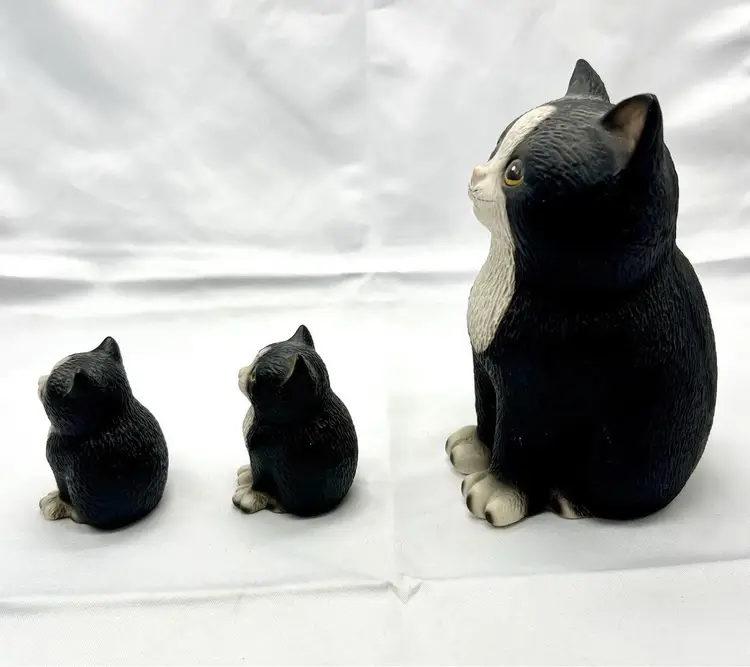 Lot Of 3 Harvey Knox Kingdom Cat Kittens Figurines By Global Art Black And White