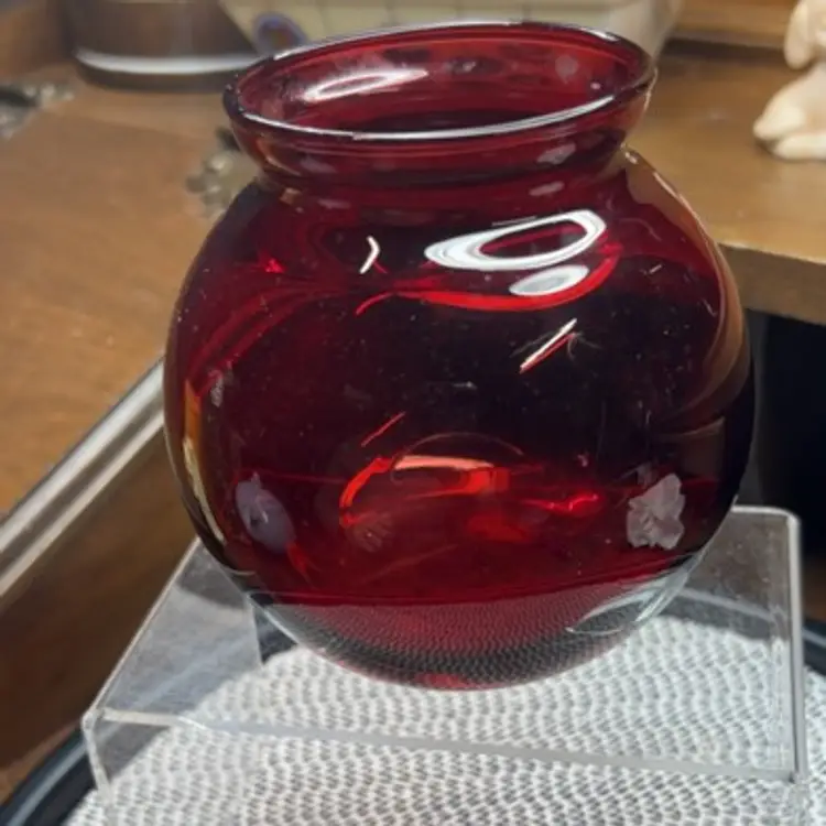 **Ruby Red Rose Bowl