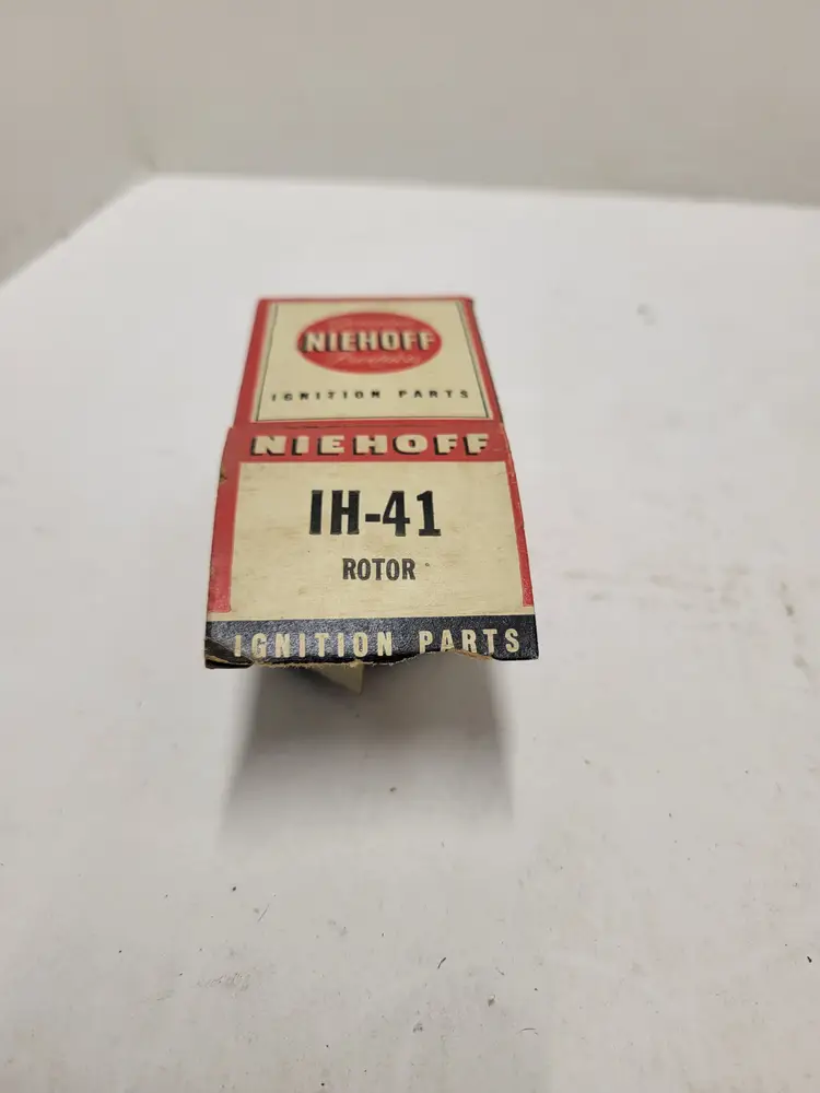 Niehoff IH-41 (IH319 Standard) Distributor Rotor 1957-73 Int. Harv. 8 Cylinder