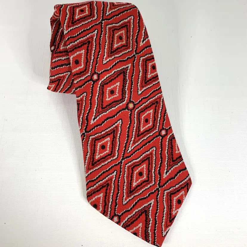 JC Penney Towncraft Necktie Red Black Wide Polyester 1970s Business Retro Vintage