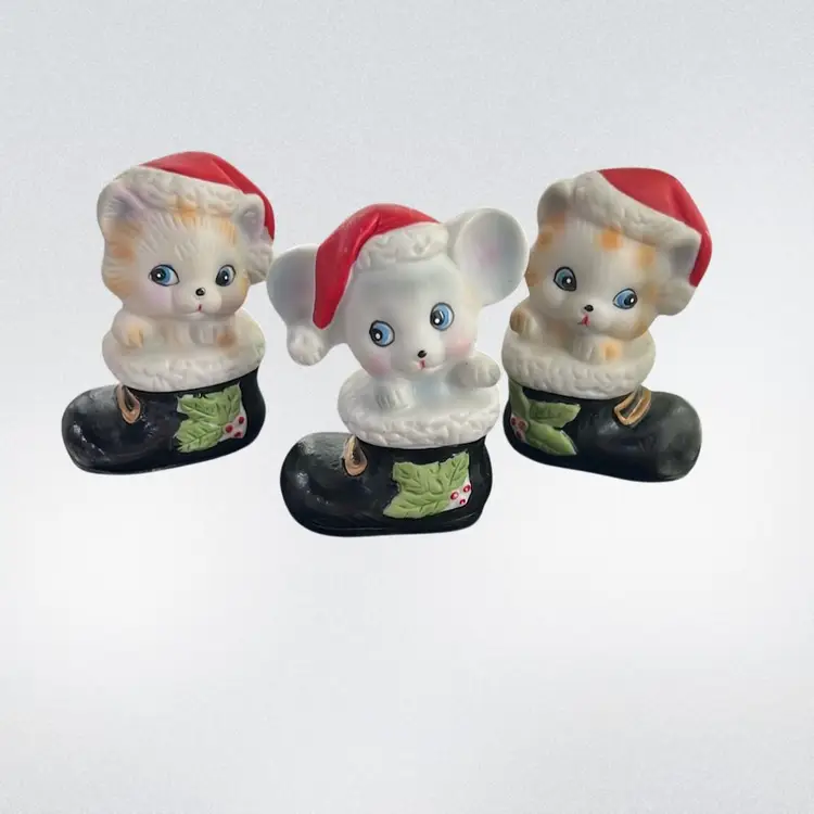 3pc SANTA BOOT 
CHRISTMAS FIGURINES
CATS & DOG 
 By HOMCO