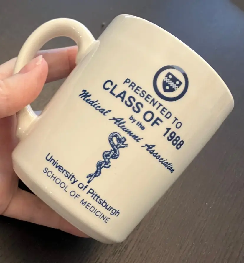 VTG University of Pittsburgh School of Medicine Alumni Class of 1988 Mug