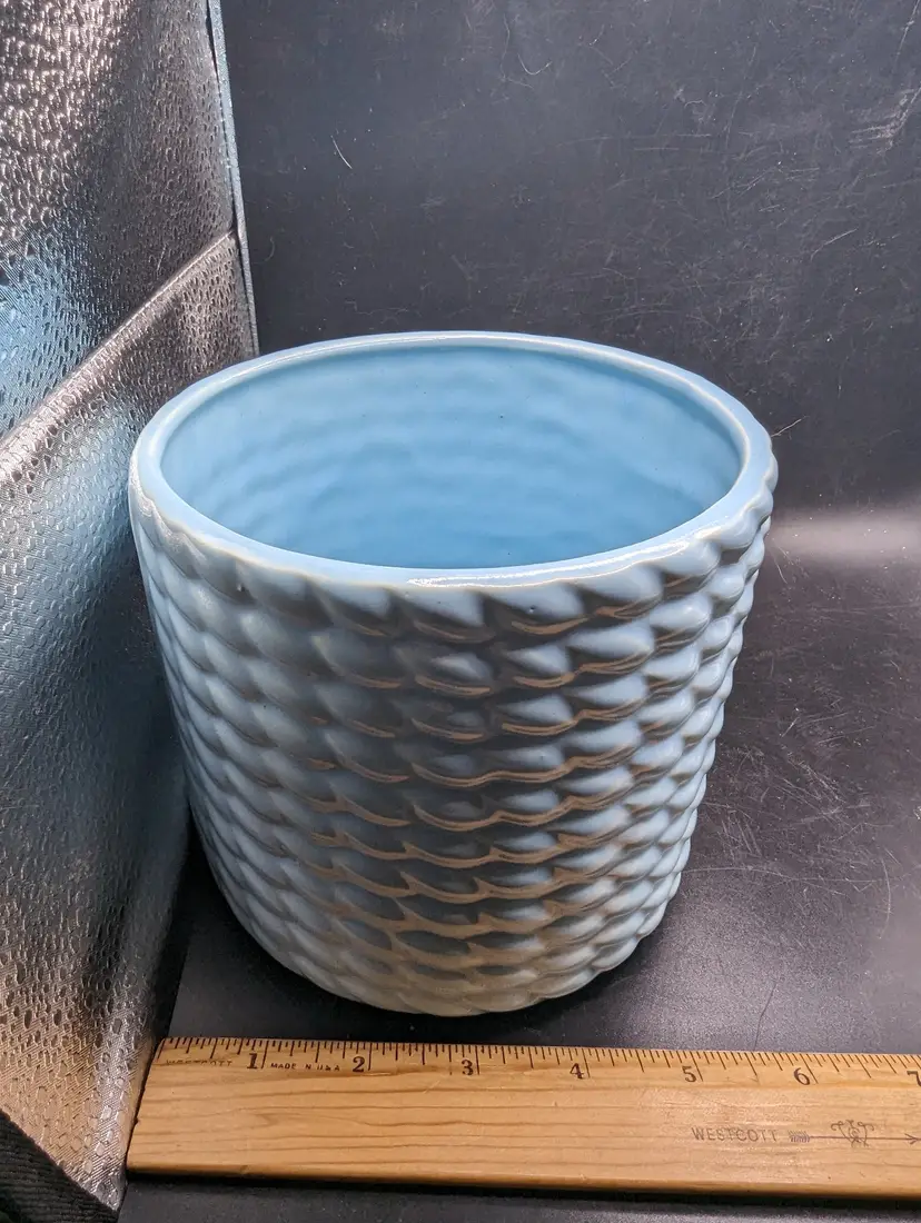 Vintage Blue Basket Weave Planter
