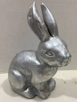 Metal Bunny Silver Metalic Inside/Garden 6x4x7"