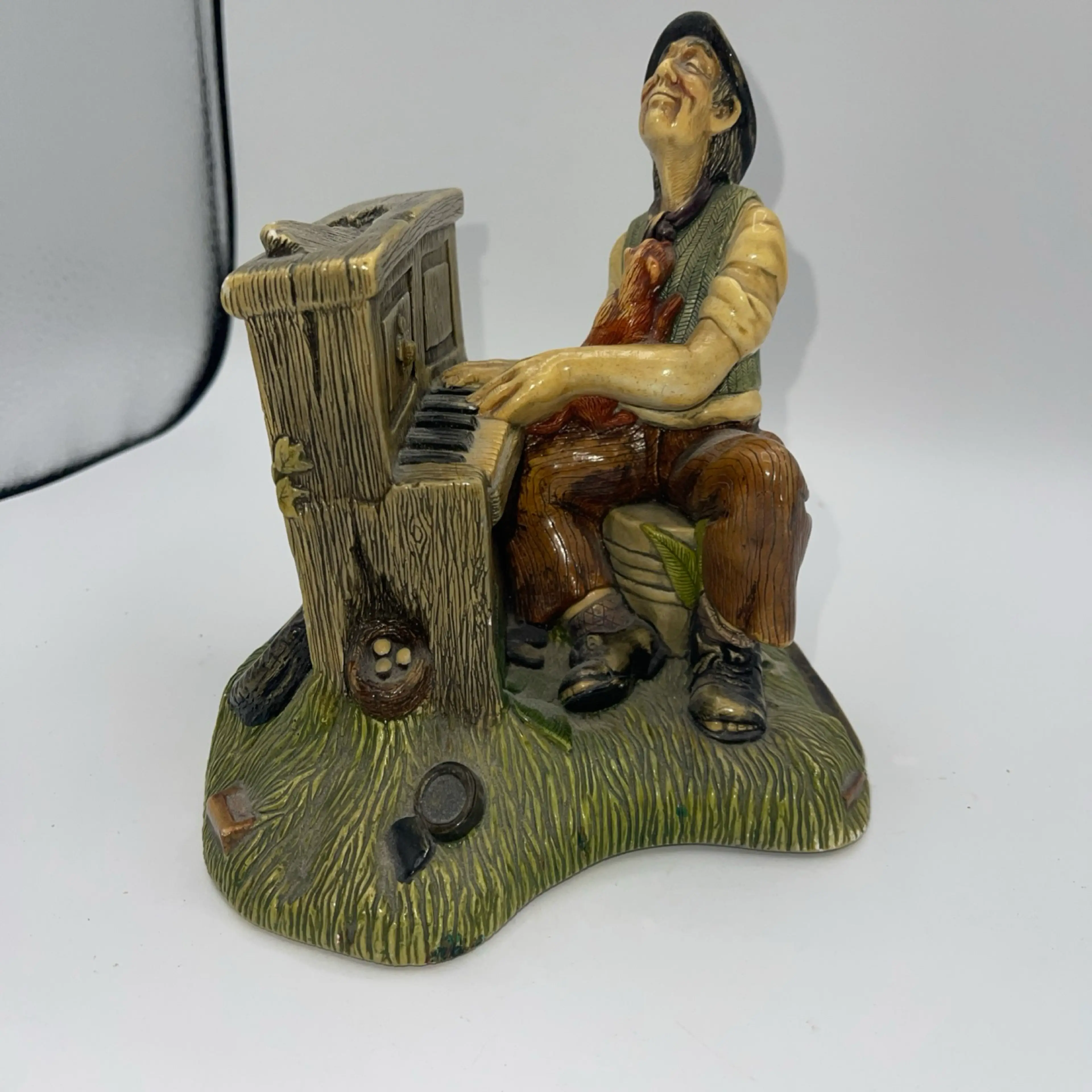 Image 2 of 7