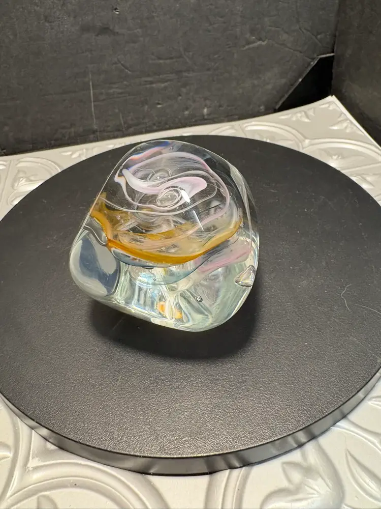 Vintage Robert L. Hamon art glass paperweight