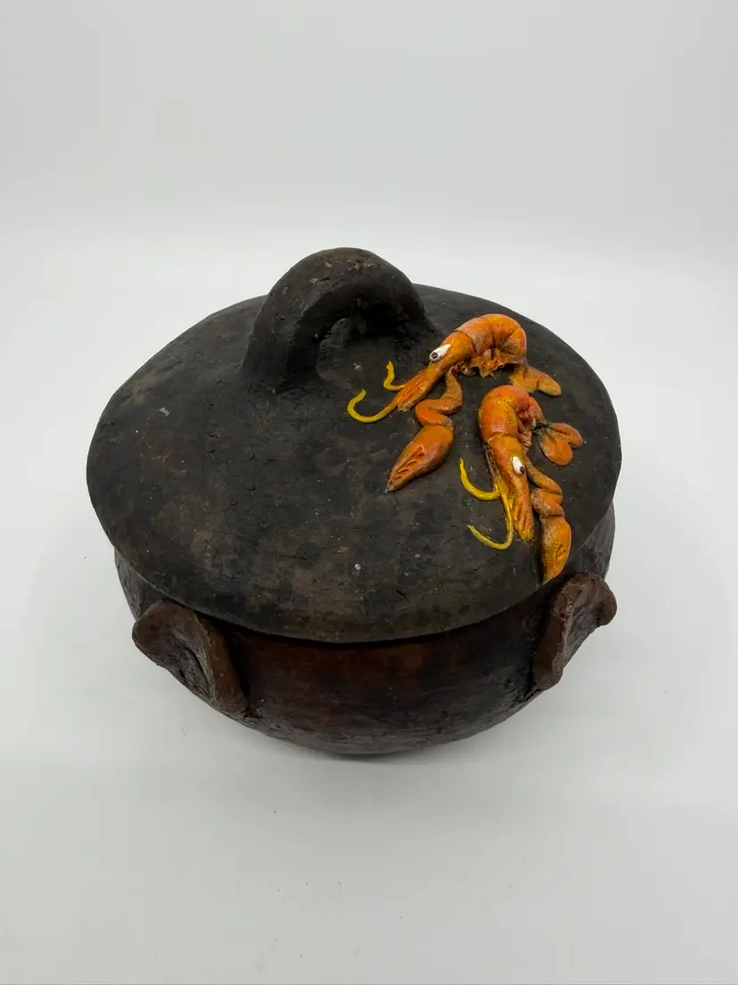 Vintage Brazilian black clay crawfish pot /  Roberta Schilling collection