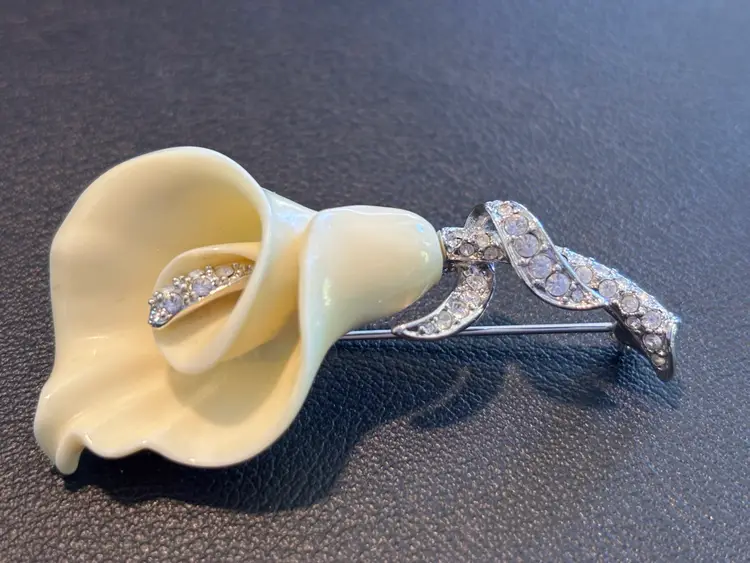 Vintage Nolan Miller Calla Lily 2 1/2” Brooch