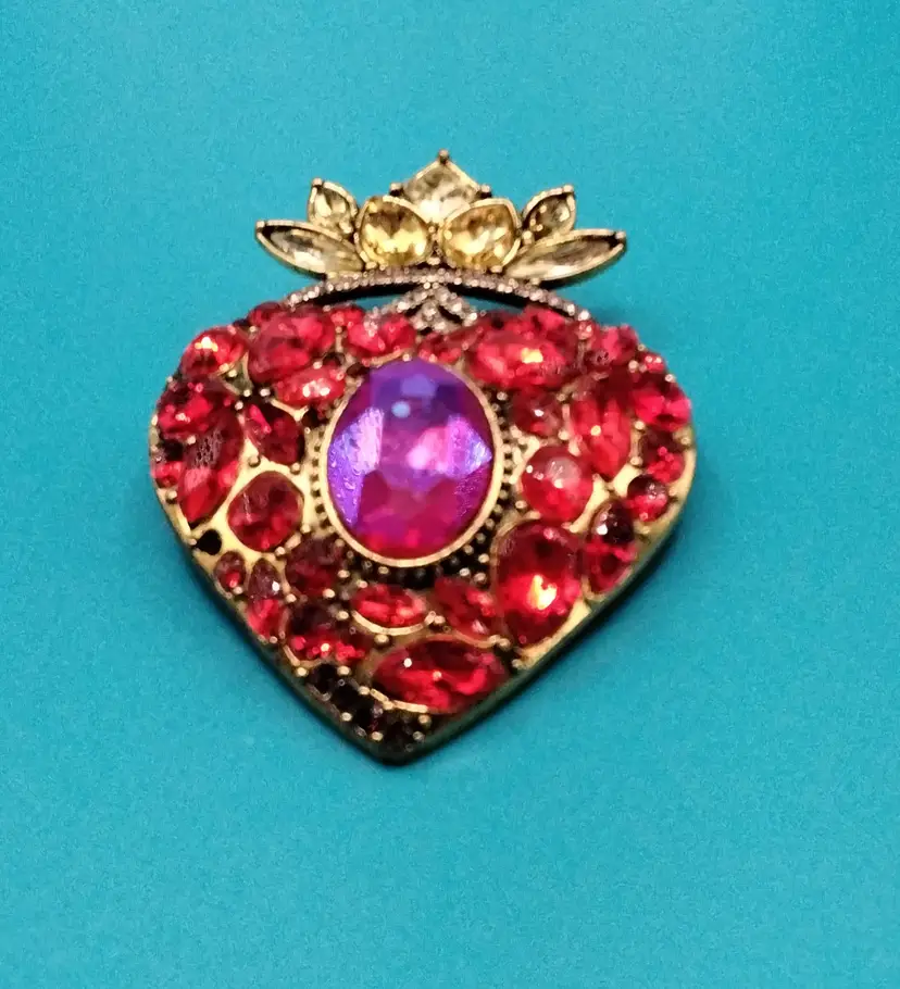 Crowned Heart Brooch/Pin w/Red Rhinestones