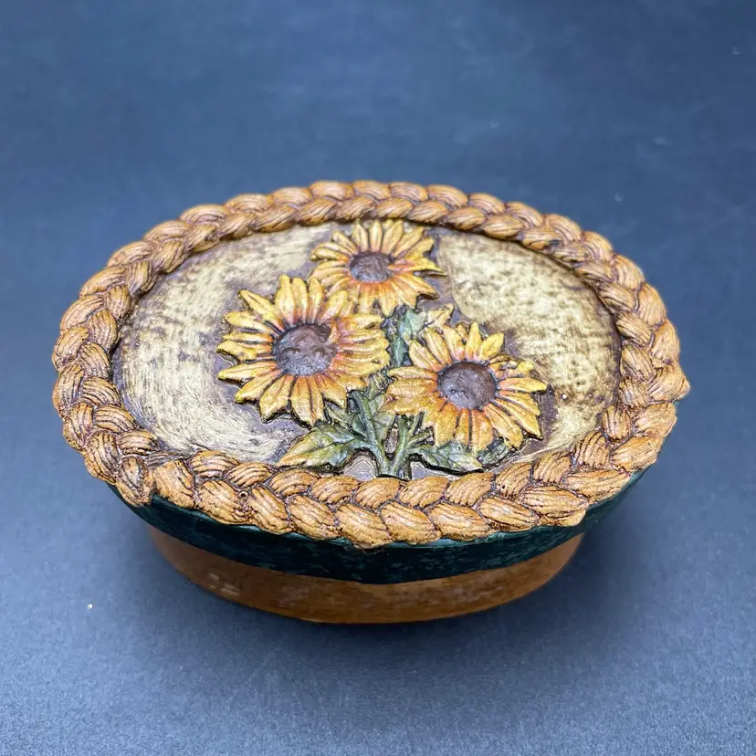 Lacquered Paper Mache Sunflower Trinket Box Vintage Fall Autumn Decor