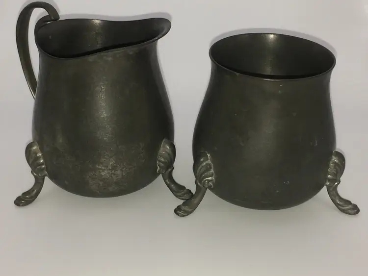 Vintage 3 1/2" Benedict Pewter 408 3 Footed Creamer & Sugar Set. Creamer 3 1/2" Sugar 3"