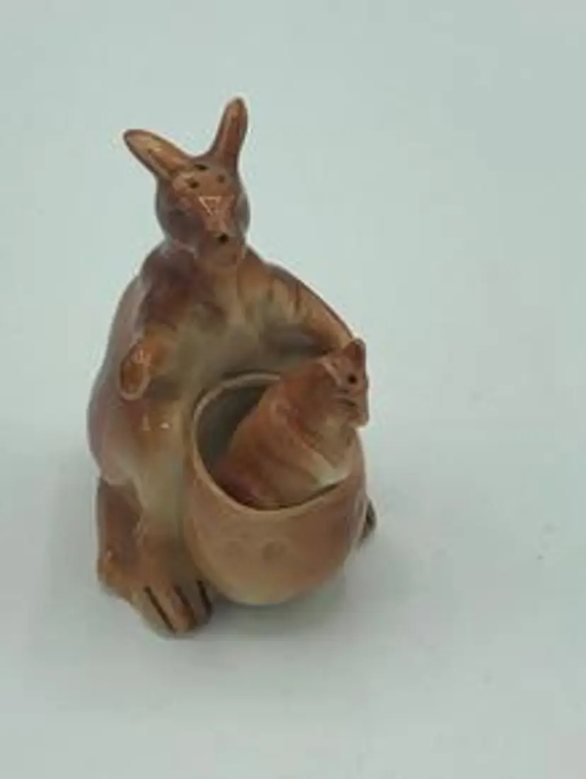 Vintage Kangaroo & Joey salt & pepper