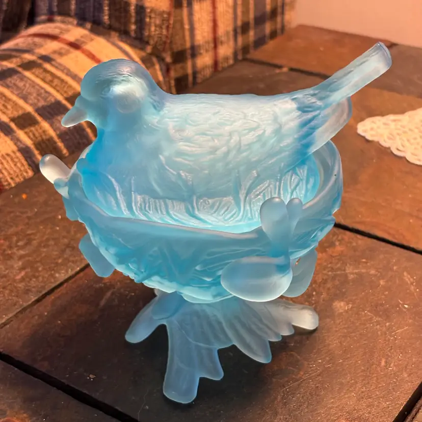 Vintage 1960s Westmoreland Blue Teal Satin Glass Bird On A Twig Nest Dish w/Lid
