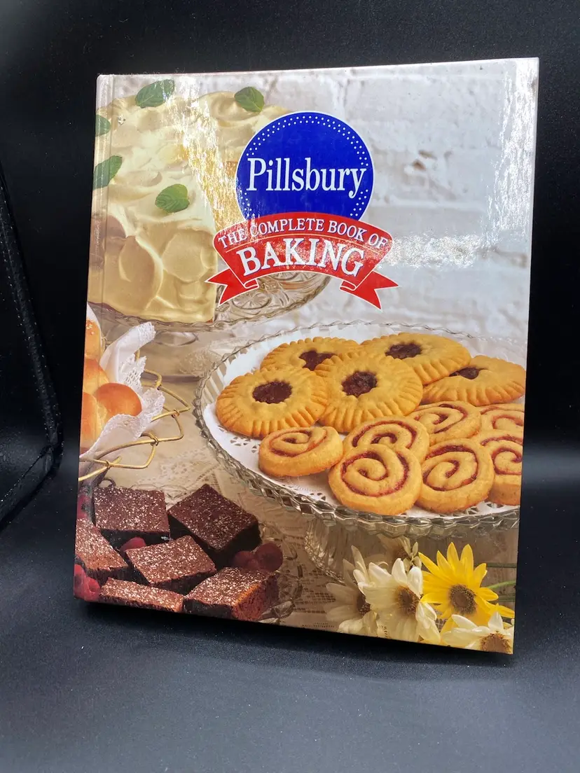 Pillsbury-The Complete Book Of Baking