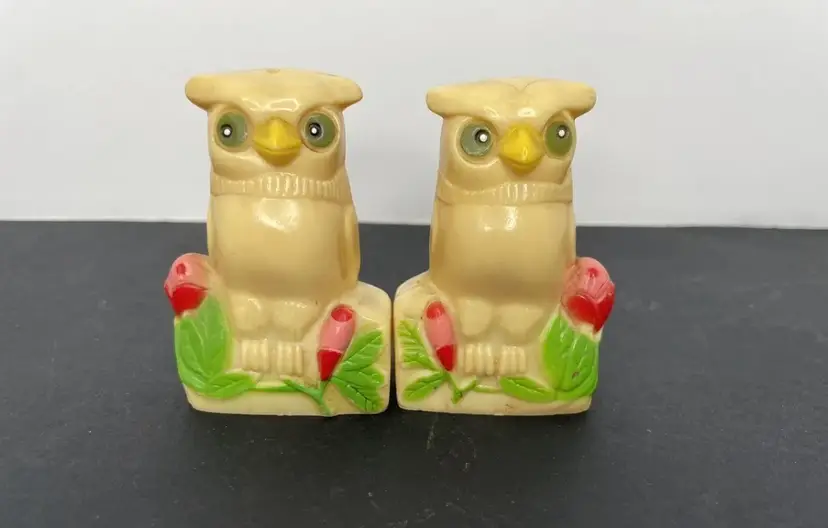 Yellow Owl Salt and Pepper shakers H K Plastic Shaker set Vintage