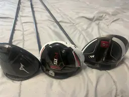 Taylormade R7 CGB. Regular Flex 5-pw With Cleveland 52’ Wedge