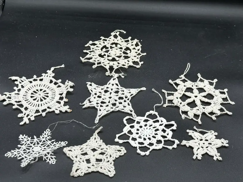 Starched Hand Crochet White Christmas Snowflakes Motifs Doilies Ornaments -8