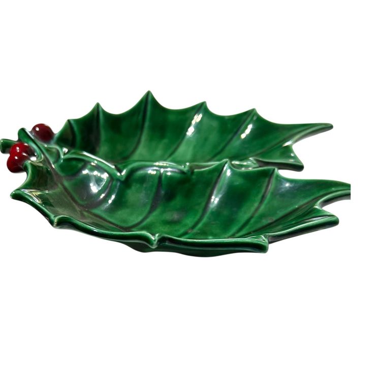 Vintage Atlantic mold Holly and Berry's trinket/candy dish 9" x 7.25" x 1.5"