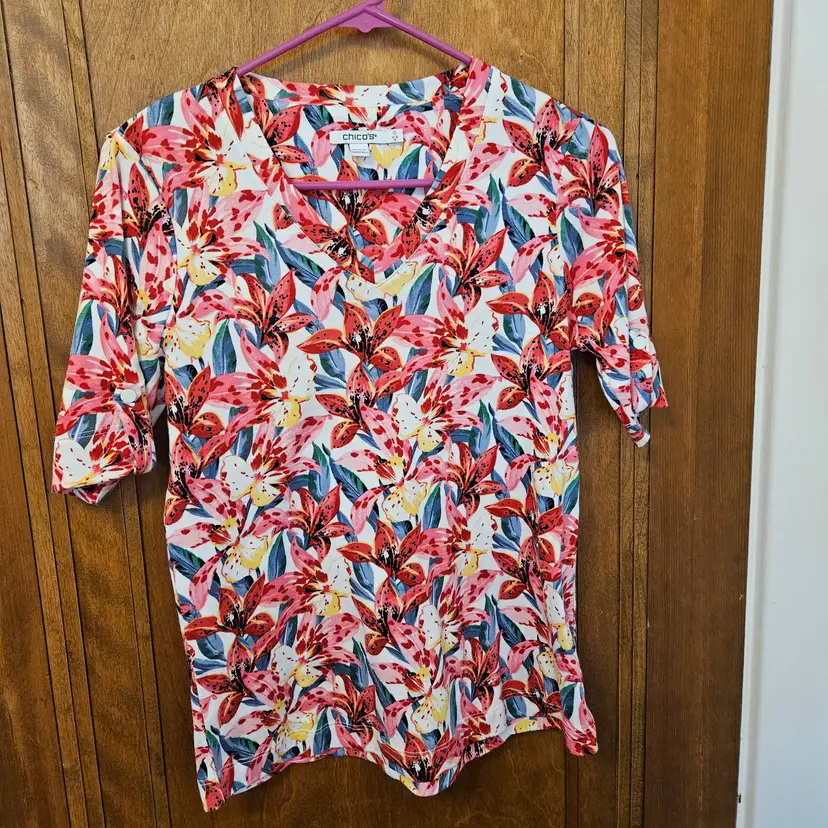 Chico's 0 Red, Blue, Yellow Top