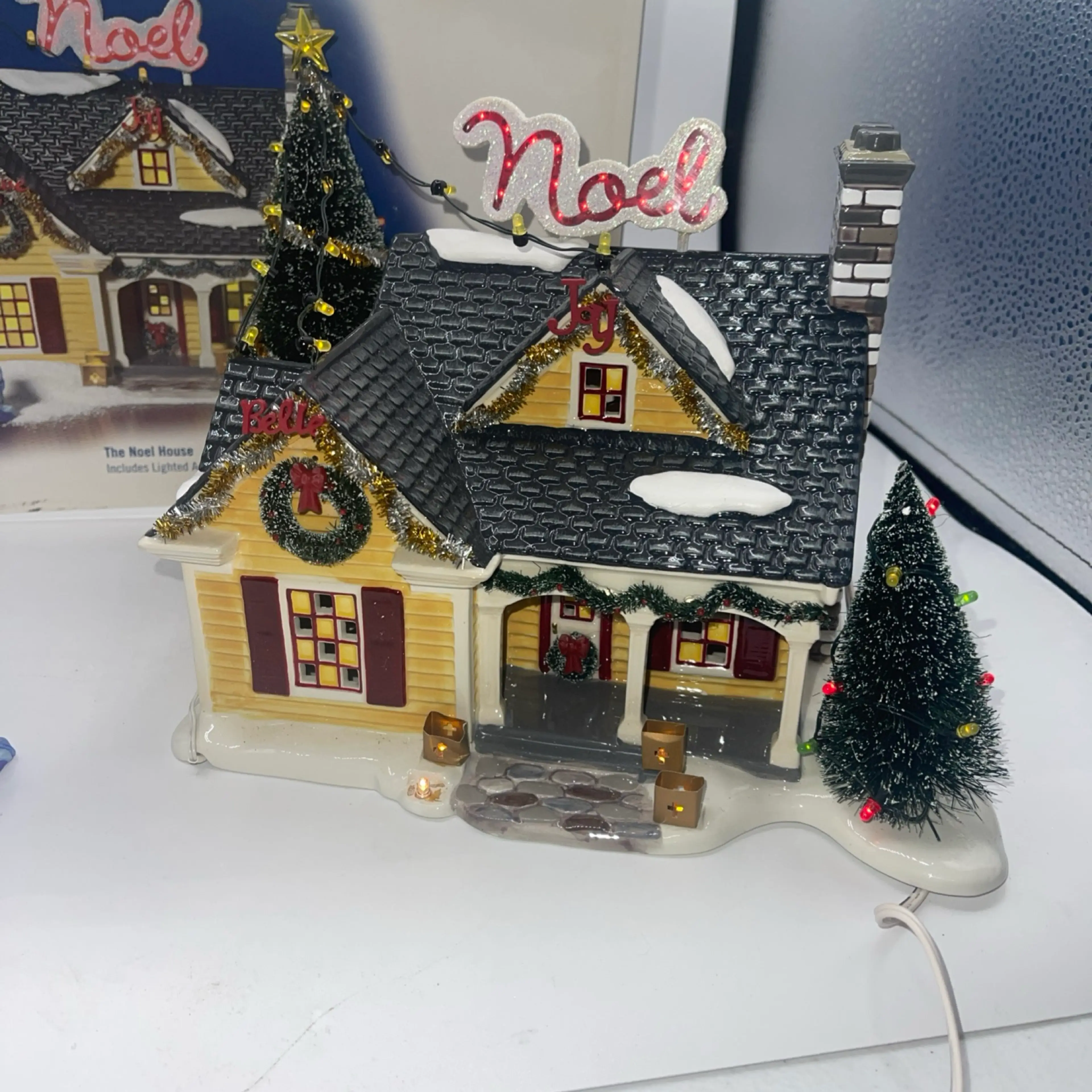 Image 3 of 7