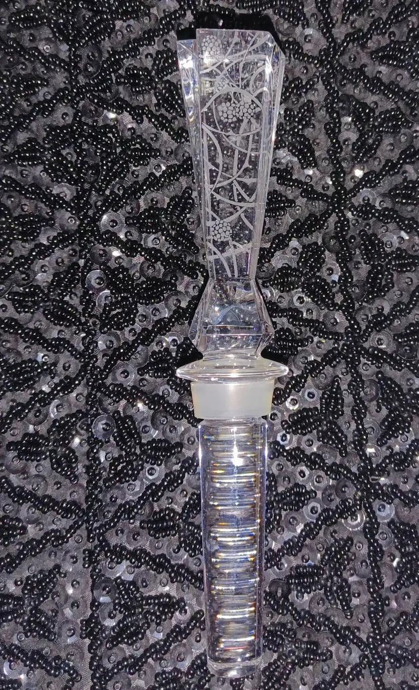 Stunning Lalique France Wine Stopper