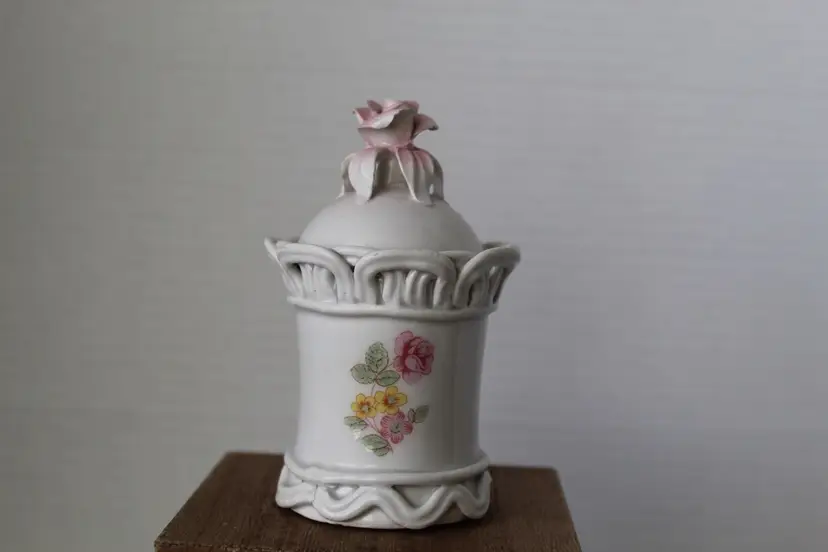 Vintage Capodimonte  Floral Lidded Jar 4” See Description