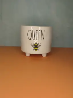 Rae Dunn "Queen Bee" 3.5" Planter