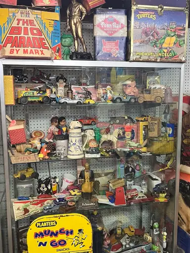 Vintage Toys & More Live From My Rennigers Booth In Adamstown PA