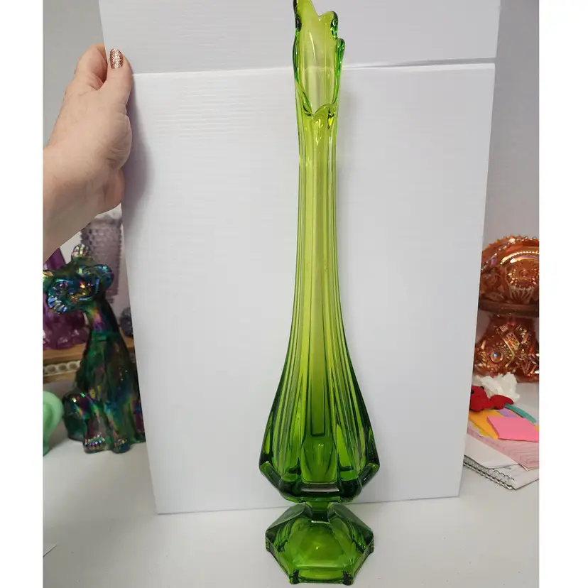 Viking Green Stretch Vase