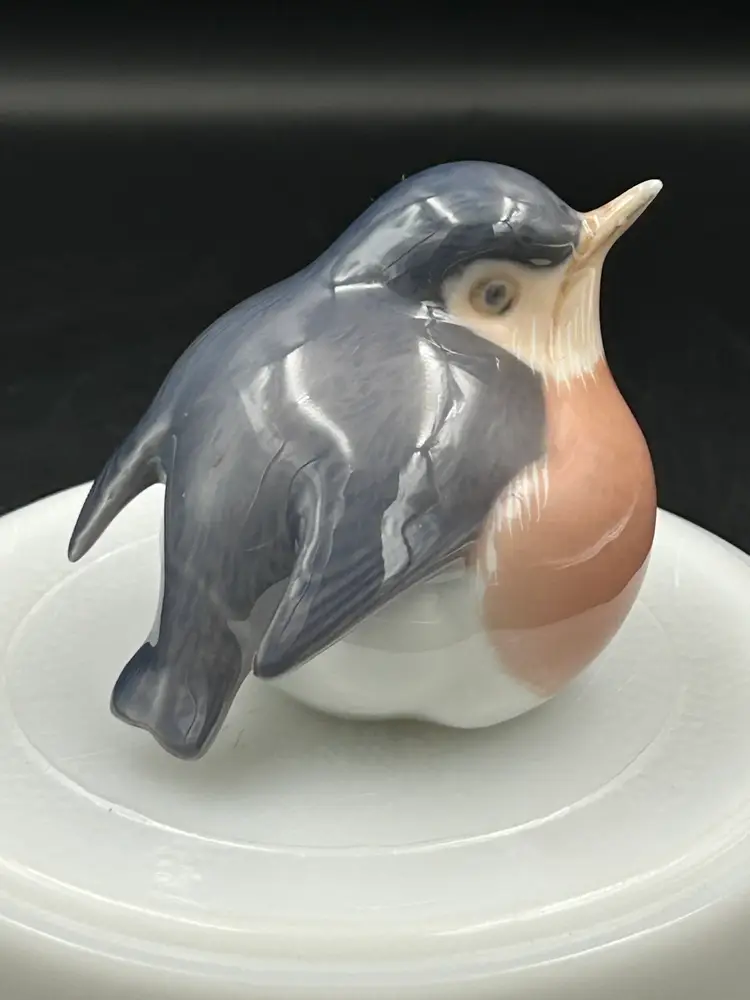 Vintage Royal Copenhagen, Porcelain Robin Fat Bird Figurine, Denmark