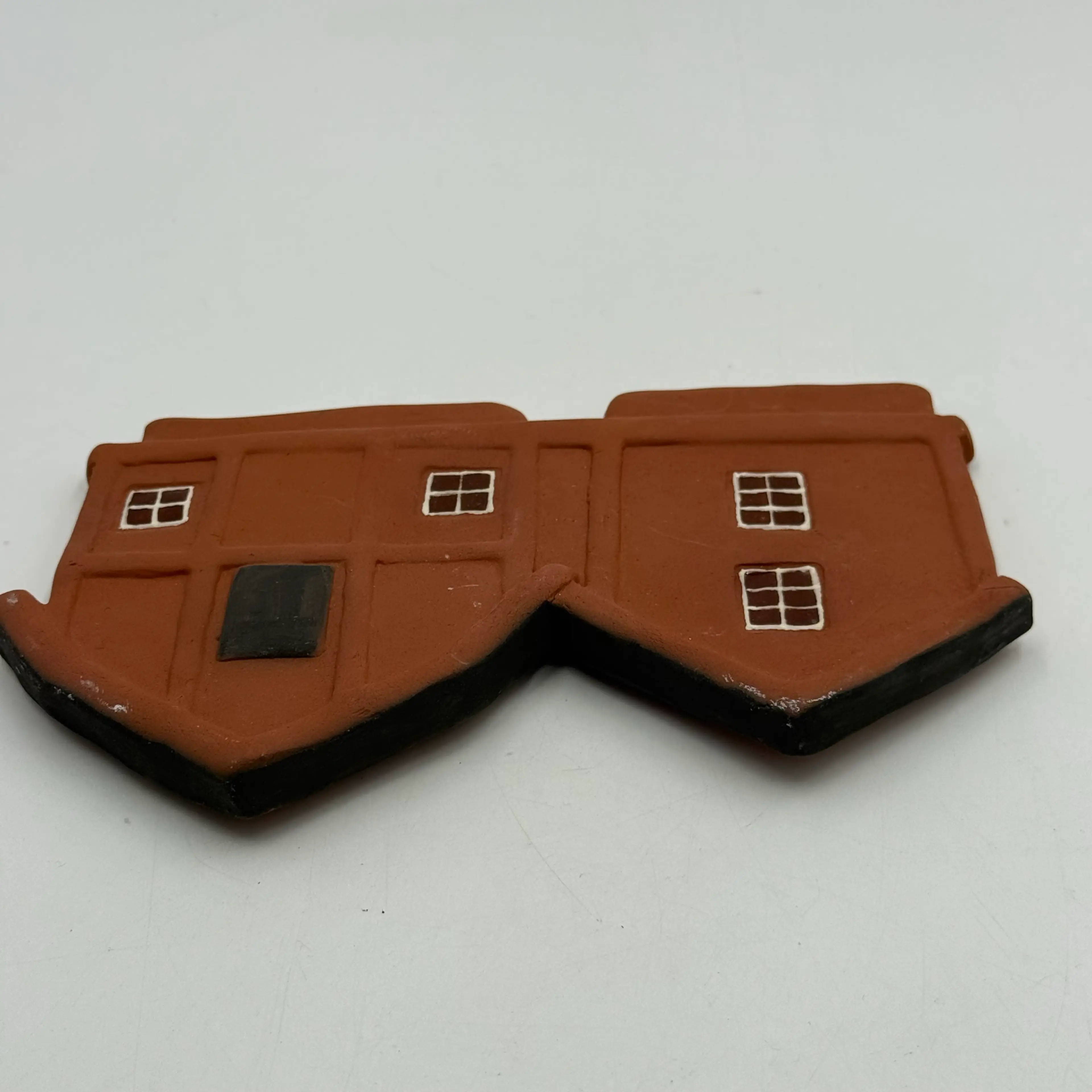 Image 2 of 6