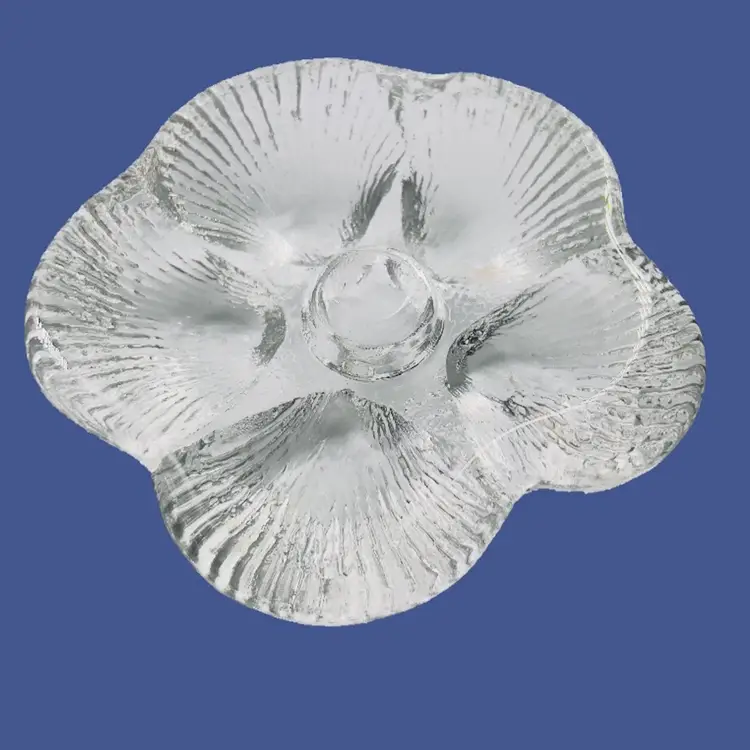 Crystal Candle Holder 
Shell Shape
By Viking
Smooth Bottom
Paperweight Holder!