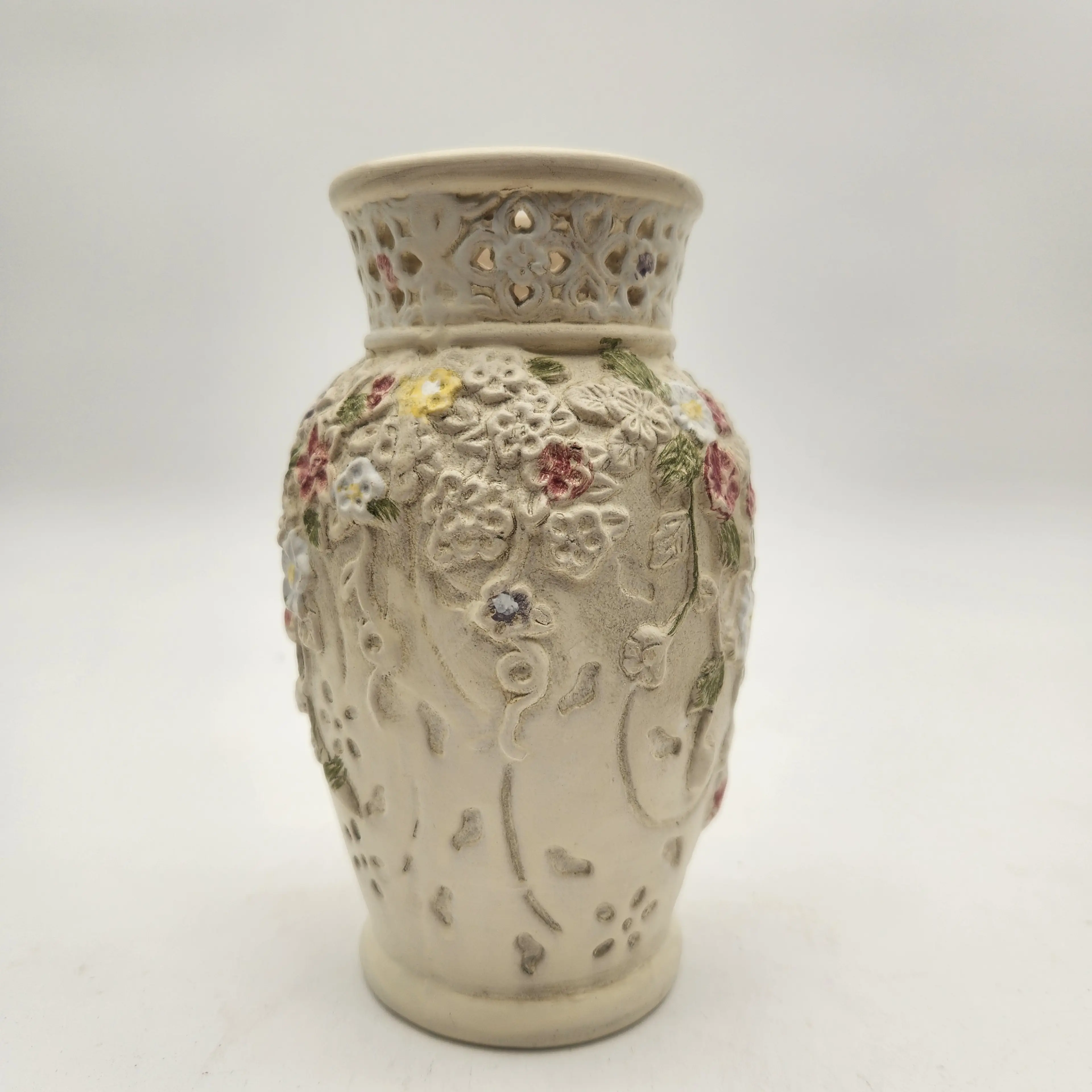 Image 4 of 8