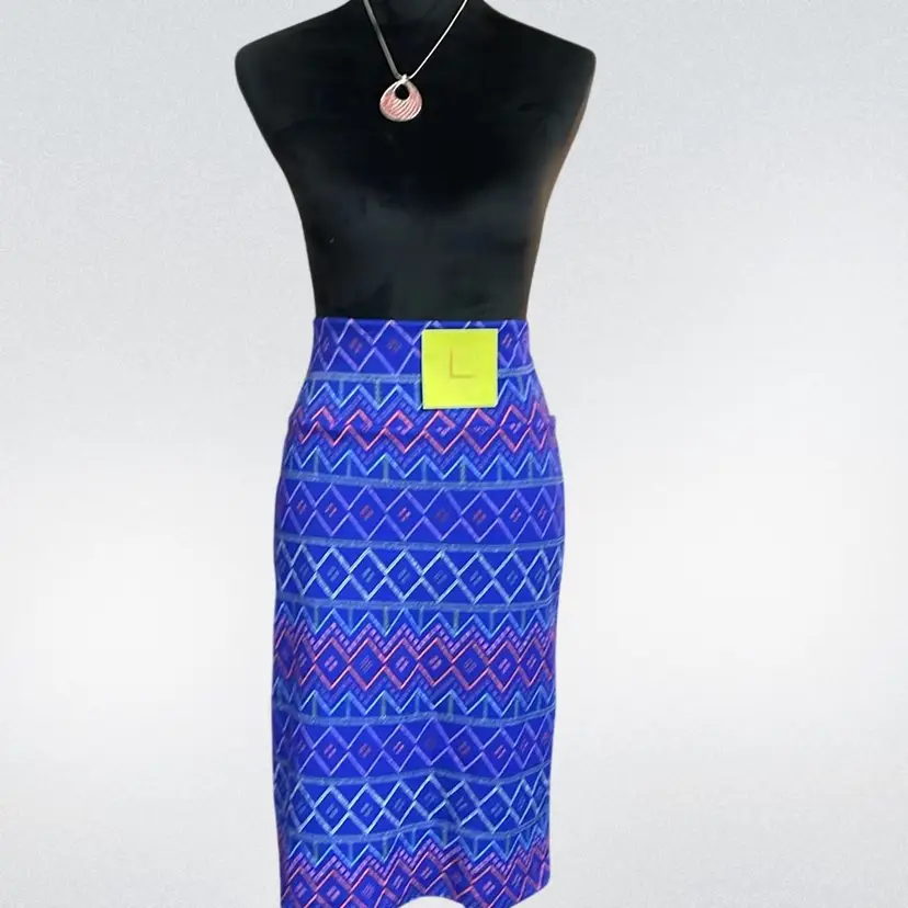 Lularoe Cassie Skirt With Necklace