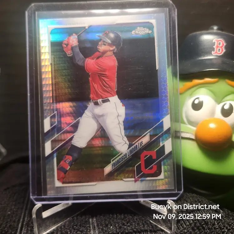 2021 Topps Chrome Refractor - Francisco Lindor Cleveland Guardians