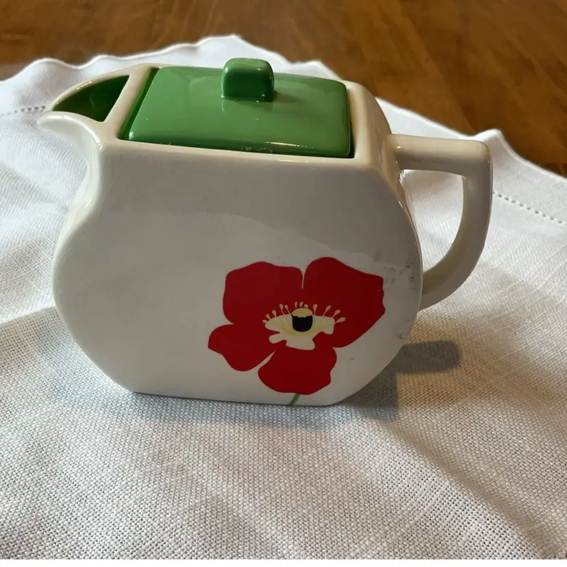 Small Russ Teapot/ Creamer Poppy