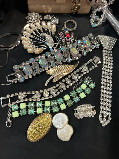 Bling A Ding Hangout With Adored