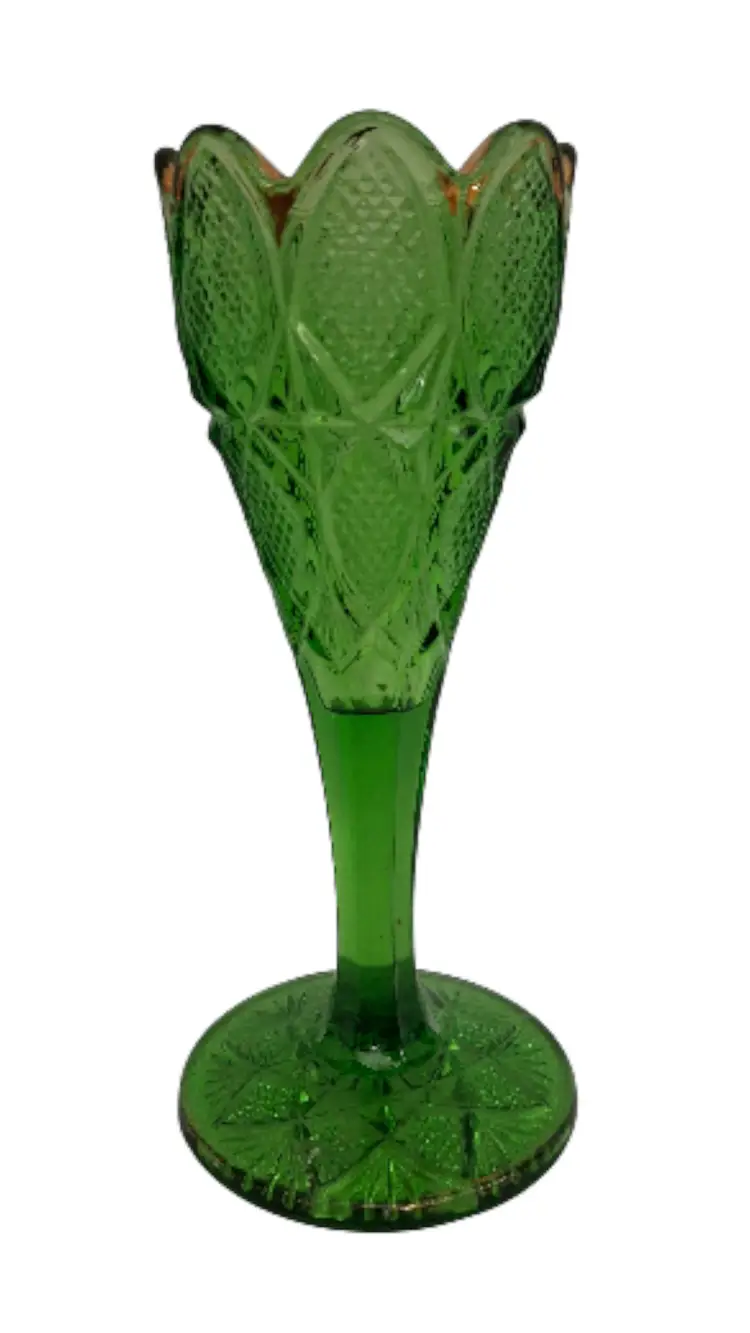 EAPG Emerald Green Bud Vase – Diamond Panels & Cane Pattern – Scalloped Rim – c. 1895–1915