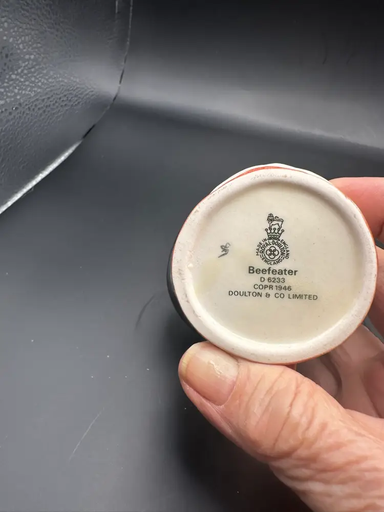 Royal Doulton 'Beefeater' character jug