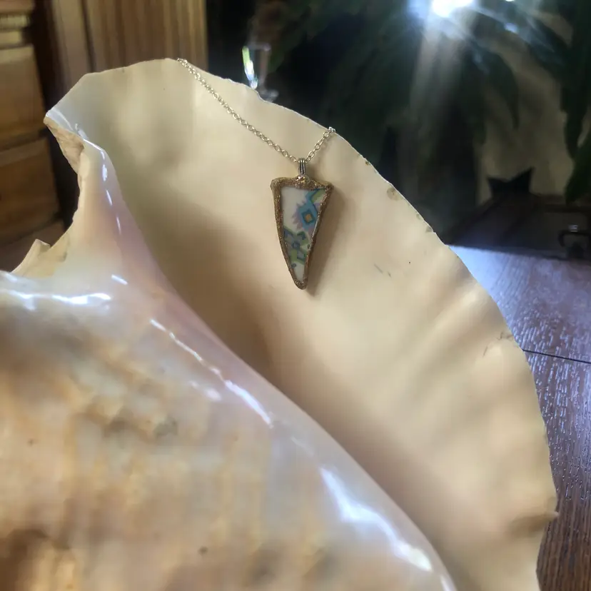 Oodelally Shop Broken Pottery Artisan Made Pendant Sango One World Japan Plate Handcrafted Necklace 1.25in x 5/8in