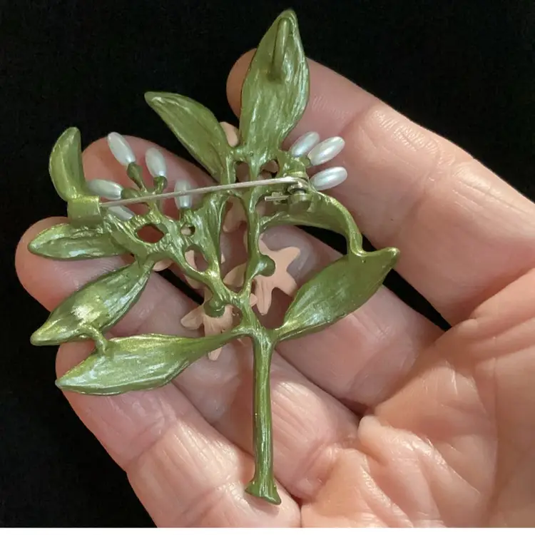 Pretty Vintage Adorable Floral Flower Brooch / Pendant With Stem. Peach Color Enamel Flowers With Tiny Faux Pearl In Center , Green Enamel Leaves With Faux Pearls .