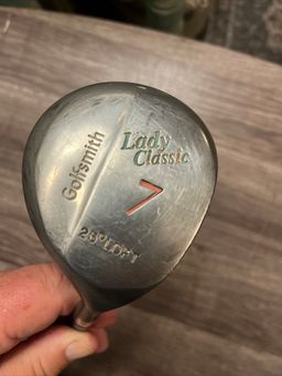 #02 LADIES GOLFSMITH 7 Wood Grafalloy Lady Classic Graphite Blue Shaft.