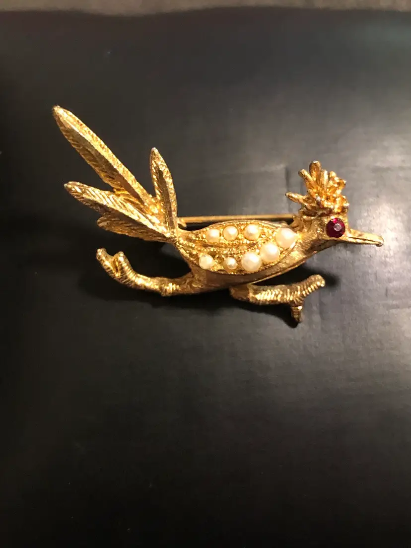 Vintage Gold-tone Roadrunner Pin Brooch