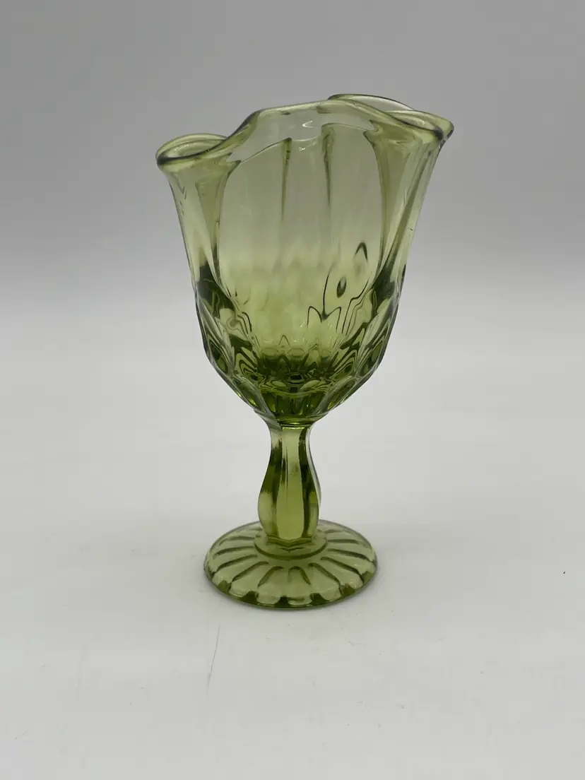 Vintage Fenton Art Glass Colonial Green Thumbprint Handkerchief Vase
