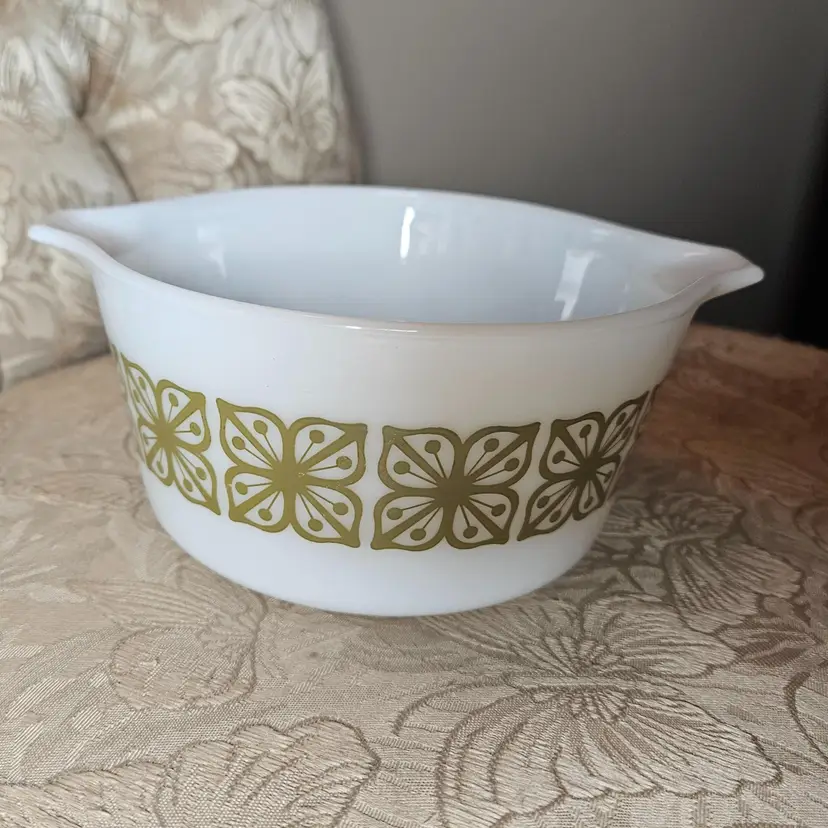 Vintage 1966 Pyrex Autumn Floral Verde Round Casserole Dish 1-QT #473