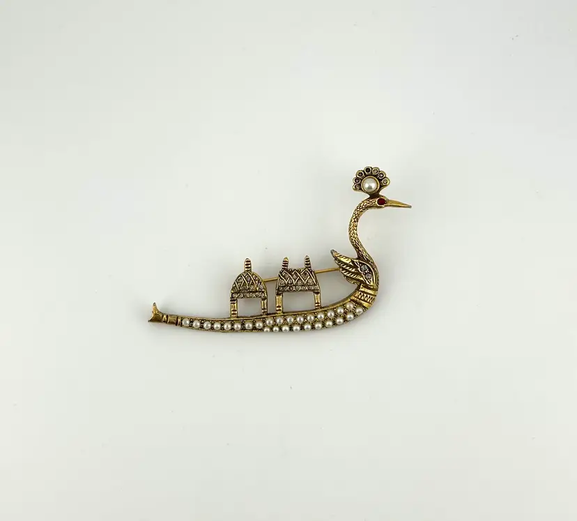 Vintage Signed Jeanne Royal Thai Golden Tone Swan Boat Brooch With Faux Pearls and Rhinestones 3.5βx 2β