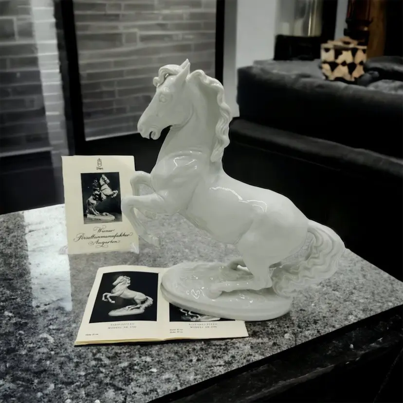 Wien Augarten Horse Sculpture Porcelain Figure Vienna Austria 1937 COA Porzellan