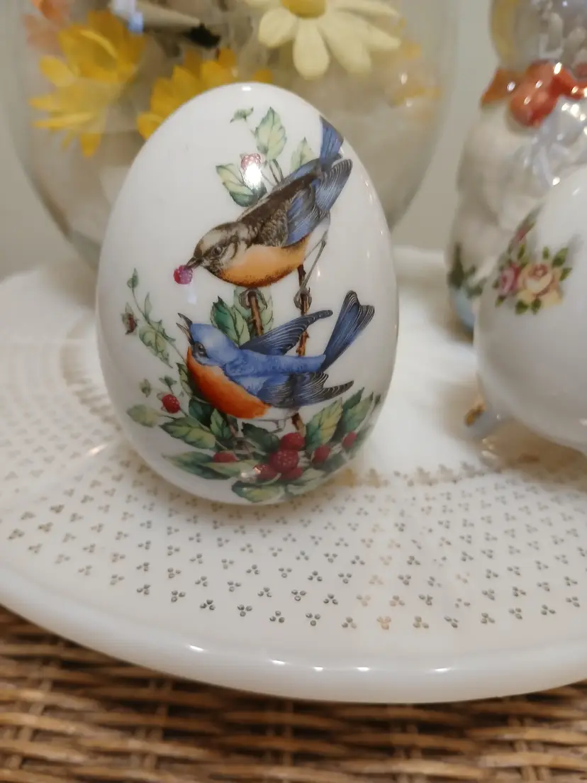 Vintage Avon Porcelain Egg with Bird Design