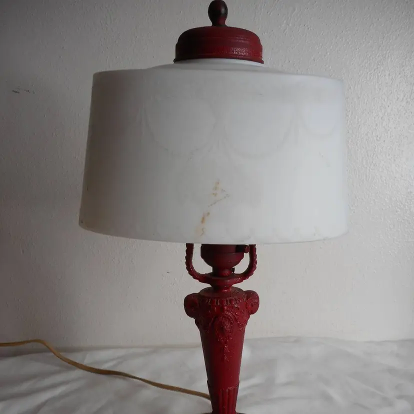 Antique Red Boudoir Desk lamp Metal Floral Basket White glass shade WORKS