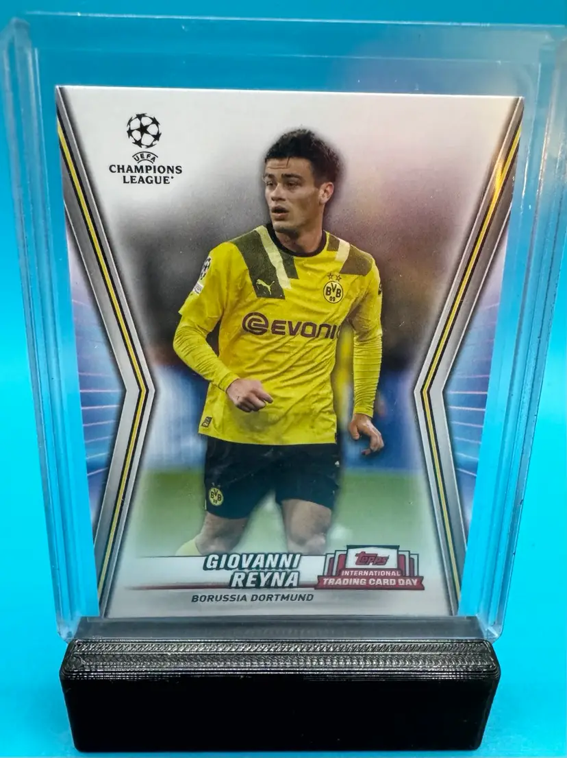 Giovanni Reyna Topps Int’l Trading Card Day Dortmund
